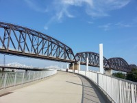 Louisville Walking Bridge (640x480)