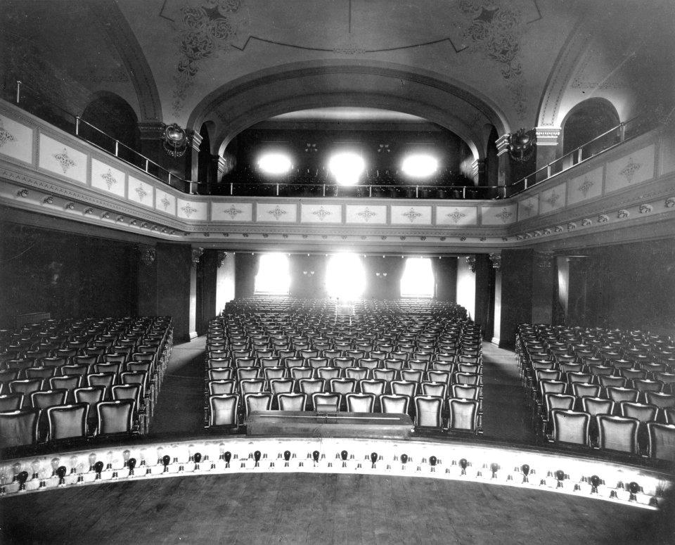 Date Night Cincinnati Fall Theatre Options Family Friendly Cincinnati