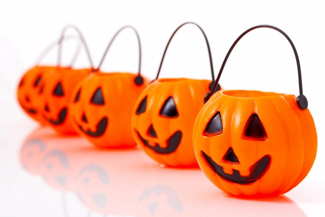 If the weather doesn't cooperate on Halloween night, bring your kids to one of these free indoor trick or treating events in the greater Cincinnati area. 